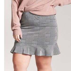 Cute flirty plus size skirt